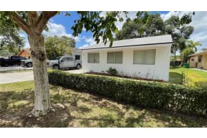 6021 Sw 38th St, Miramar