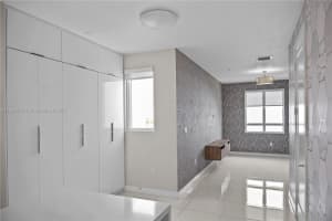 10245 Nw 63rd Ter 208 Doral, FL 33178 - MLS#A11853403