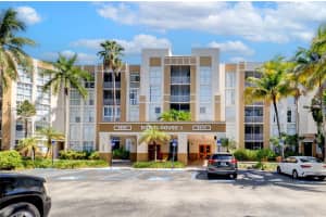 9805 Nw 52nd St 213 Doral, FL 33178 - MLS#A11853411