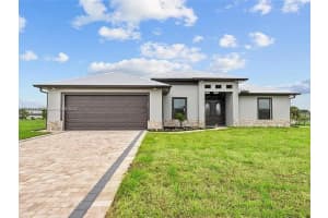7897 16th Ter, La Belle