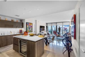 88 SE 7th St, Miami, FL 33131, Sold 10/06/25