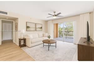 1150 Wildwood Lakes Blvd 203 Naples, FL 34104 - MLS#A11853488