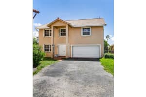 7725 NW 192nd St, Hialeah, FL 33015 Sold 10/17/25
