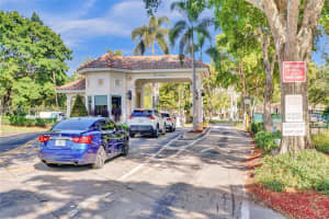 1100 Saint Charles Pl 504 Pembroke Pines, FL 33026 - MLS#A11853516