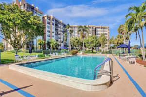 1100 Saint Charles Pl 504 Pembroke Pines, FL 33026 - MLS#A11853516