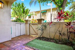 6582 Via Regina Boca Raton, FL 33433 - MLS#A11853522