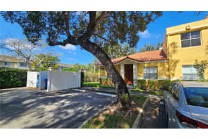4017 Nw 90th Ave 4017 Sunrise, FL 33351 - MLS#A11853537