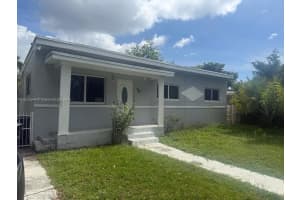 985 Ne 146th St North Miami, FL 33161 - MLS#A11853544