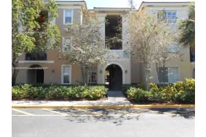 2433 Centergate Dr 204, Miramar