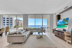 525 N Fort Lauderdale Beach Blvd 802, Fort Lauderdale, FL 33304 - MLS#A11853568