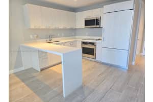 45 Sw 9th St 2602, Miami
