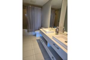 45 SW 9th St 2602, Miami, FL 33130 - MLS#A11853569