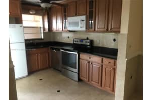 501 Blue Heron Dr 110-a, Hallandale Beach