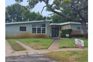 1941 Nw 184th St, Miami Gardens
