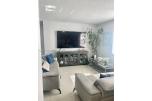 8710 Sw 3rd St 202 Pembroke Pines, FL 33025 - MLS#A11853628