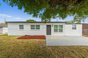 664 Nw 21st St Pompano Beach, FL 33060 - MLS#A11853634