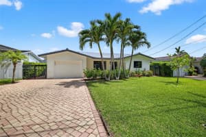 2481 SE 15th St, Pompano Beach, FL 33062 - MLS#A11853661