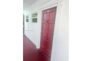4270 Nw 40th St 306, Lauderdale Lakes
