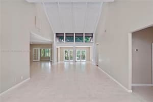 8049 Buttonwood Cir Tamarac, FL 33321 - MLS#A11853718