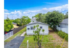 2135 NW 154th St, Miami Gardens, FL 33054 - MLS#A11853730