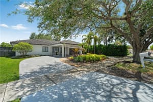 14352 SW 18th St, Miami, FL 33175, - MLS#A11853754
