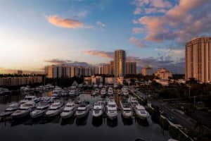 19500 Turnberry Way 7a, Aventura