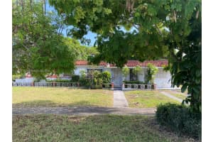 8120 Sw 10th Ter Miami, FL 33144 - MLS#A11853773