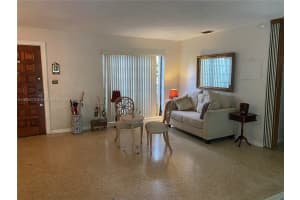 8120 Sw 10th Ter Miami, FL 33144 - MLS#A11853773