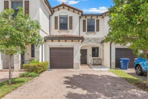 12725 Sw 229th Ter, Miami