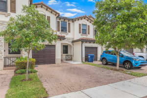 12725 Sw 229th Ter Miami, FL 33170 - MLS#A11853796