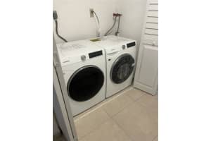 8290 Lake Dr 317 Doral, FL 33166 - MLS#A11853828