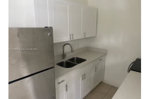 452 SW 4th Ave 5, Fort Lauderdale, FL 33315 - MLS#A11853863