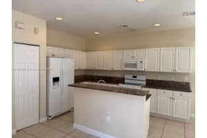 2967 NE 2nd Dr, Homestead, FL 33033 - MLS#A11853866