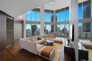 1300 Brickell Bay Dr 4401 Miami, FL 33131 - MLS#A11853871