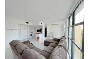 11790 Sw 18th St 522-3 Miami, FL 33175 - Off Market