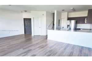 15560 Sw 136 St #3-206, Miami