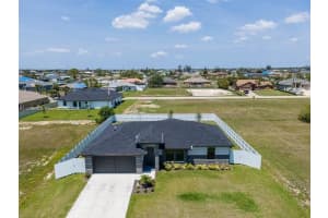 1302 NE 2nd PLACE, Cape Coral, FL 33909 - MLS#A11853978