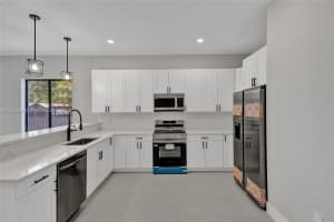 238 NW 7th Ave, Dania Beach, FL 33004 Sold 09/11/25