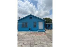8024 Nw 36th Ct, Miami