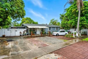3633 SW 17th St, Fort Lauderdale, FL 33312 - MLS#A11854000