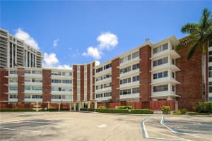 1700 Ne 105th St 203, Miami Shores