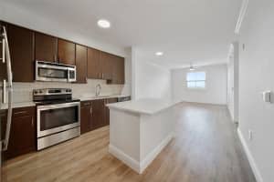 10170 Sw 7th St 21-410 Pembroke Pines, FL 33025 - MLS#A11854082