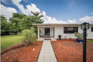 7605 W 6th Ave, Hialeah, FL 33014 - MLS#A11854131