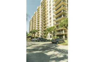 1470 Ne 123rd St A1415 North Miami, FL 33161 - MLS#A11854149