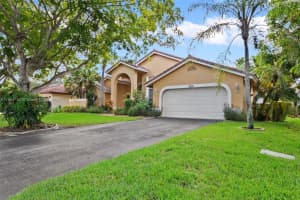 4635 NW 99th Ln, Coral Springs, FL 33076 - MLS#A11854157