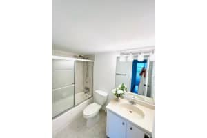 800 Parkview Dr 605 Hallandale Beach, FL 33009 - MLS#A11854162