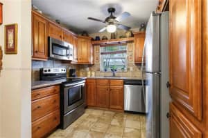 1425 Arthur St 205a, Hollywood