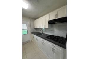 70 Ne 202nd Ter T7, Miami Gardens