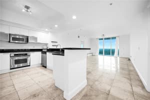 15051 Royal Oaks Ln 1605, North Miami