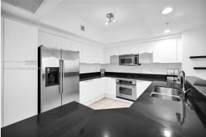 15051 Royal Oaks Ln 1605 North Miami, FL 33181 - MLS#A11854314